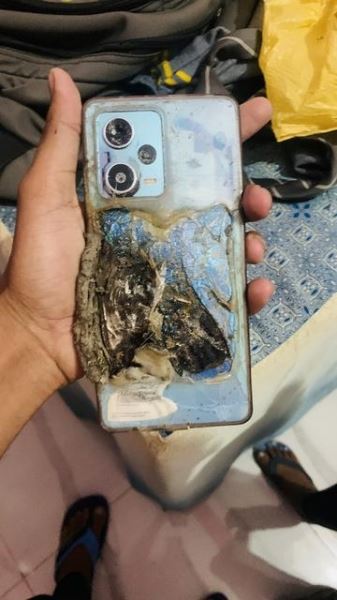 <br />
							Смартфон Redmi Note 12 Pro, купленный несколько месяцев назад, загорелся в кармане своего владельца<br />
						
