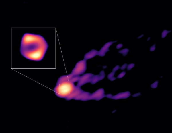 Астрономы впервые получили общий снимок тени черной дыры и ее джета