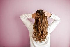 Россиянкам раскрыли способы сохранить чистоту волос надолго