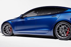 Tesla анонсировала выпуск своего самого быстрого автомобиля